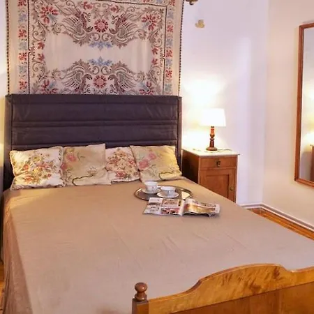 Spacious Home, Pool, Sauna, Whirlpool *