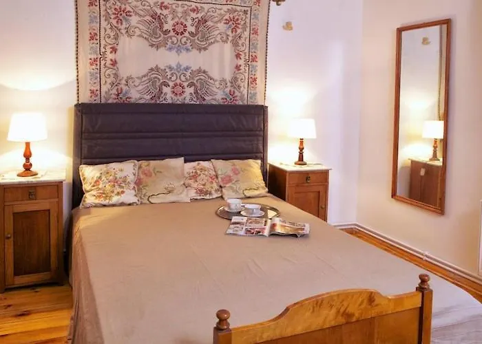 Spacious Home, Pool, Sauna, Whirlpool *