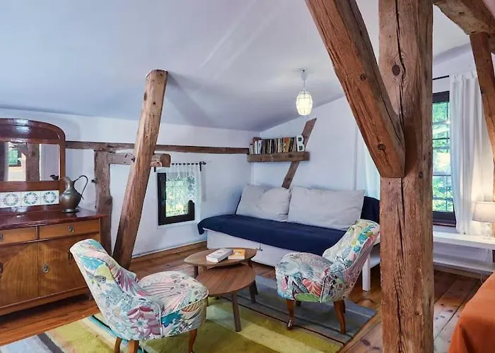 Ferienhaus Spacious Home, Pool, Sauna, Whirlpool Sasino