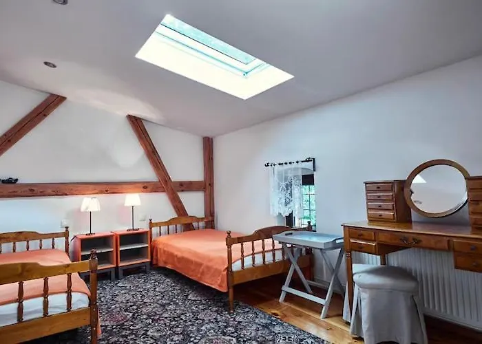 Spacious Home, Pool, Sauna, Whirlpool * Sasino