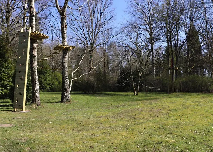 Spacious Home, Pool, Sauna, Whirlpool Ferienhaus *