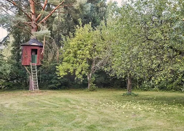 Ferienhaus Spacious Home, Pool, Sauna, Whirlpool